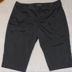 Columbia Omnishield Long Shorts Cargo Grey/Blue Women’s Size 18W